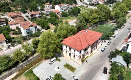 Derince’de Gençlik ve Spor Merkezleri Hizmete Açıldı