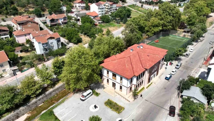 Derince’de Gençlik ve Spor Merkezleri Hizmete Açıldı