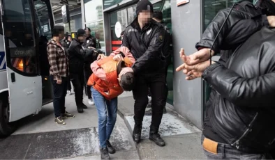 Küçükçekmece’de AK Parti’nin seçim çalışmasında düzenlenen silahlı saldırıya ilişkin suça sürüklenen 3 çocuk tutuklandı