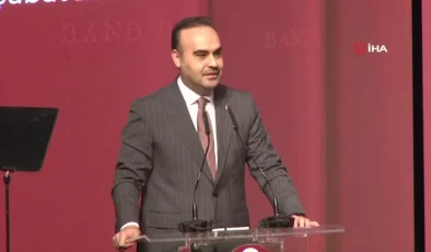 “Arap-İslam Bilimler Tarihi” kitap lansmanı ve “100’üncü Doğum Yılında Prof. Dr. Fuat Sezgin’e Vefa” töreni AKM’de yapıldı