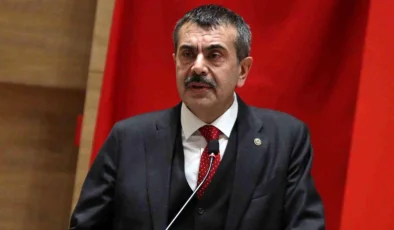 Milli Eğitim Bakanı İzmir’de Eğitimcilerle İstişarelerde Bulundu
