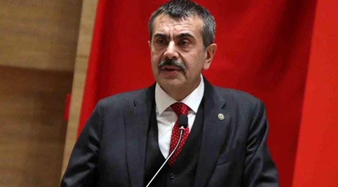 Milli Eğitim Bakanı İzmir’de Eğitimcilerle İstişarelerde Bulundu