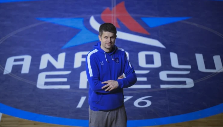 Anadolu Efes Başantrenörü Tomislav Mijatovic: Başarıyı sürdürmek zorundayız