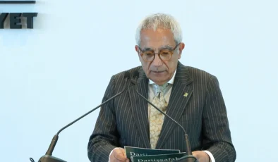 70. Sait Faik Abasıyanık Hikaye Armağanı Barlas Özarıkça’ya verildi