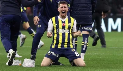 Mert Hakan Yandaş: Bir Fenerbahçe arması hepsine yetti