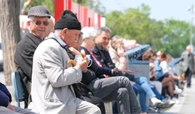 Türkiye’deki yaşlı nüfus oranı cumhuriyet tarihinde ilk kez çift haneye ulaştı