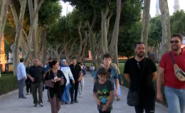 Topkapı Sarayı Cumartesi Geceleri Ziyaretçilere Açıldı