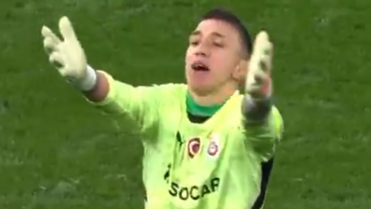 Fernando Muslera’dan Okan Buruk’a tepki: Neden Yunus Akgün’ü değiştirmiyorsun