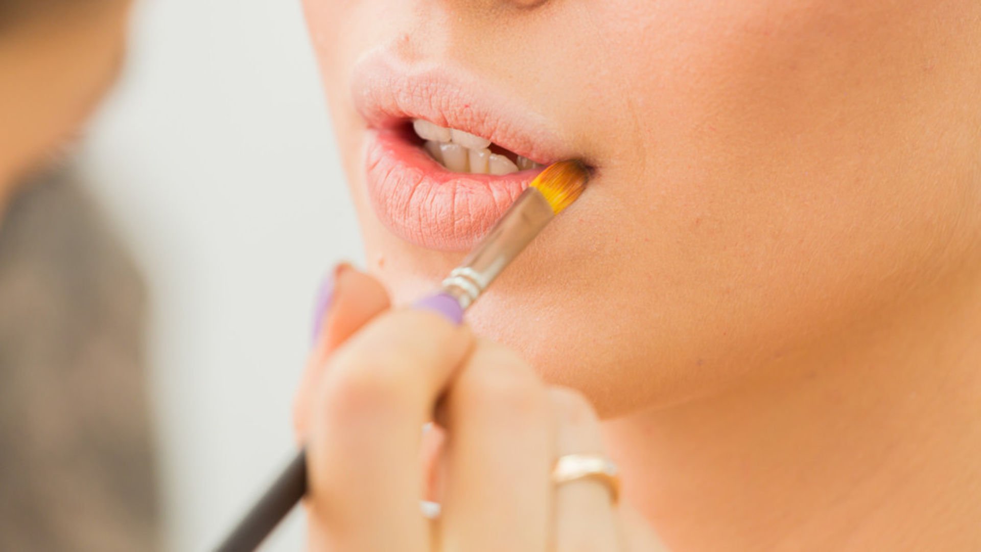 Dudak kontürü nedir?