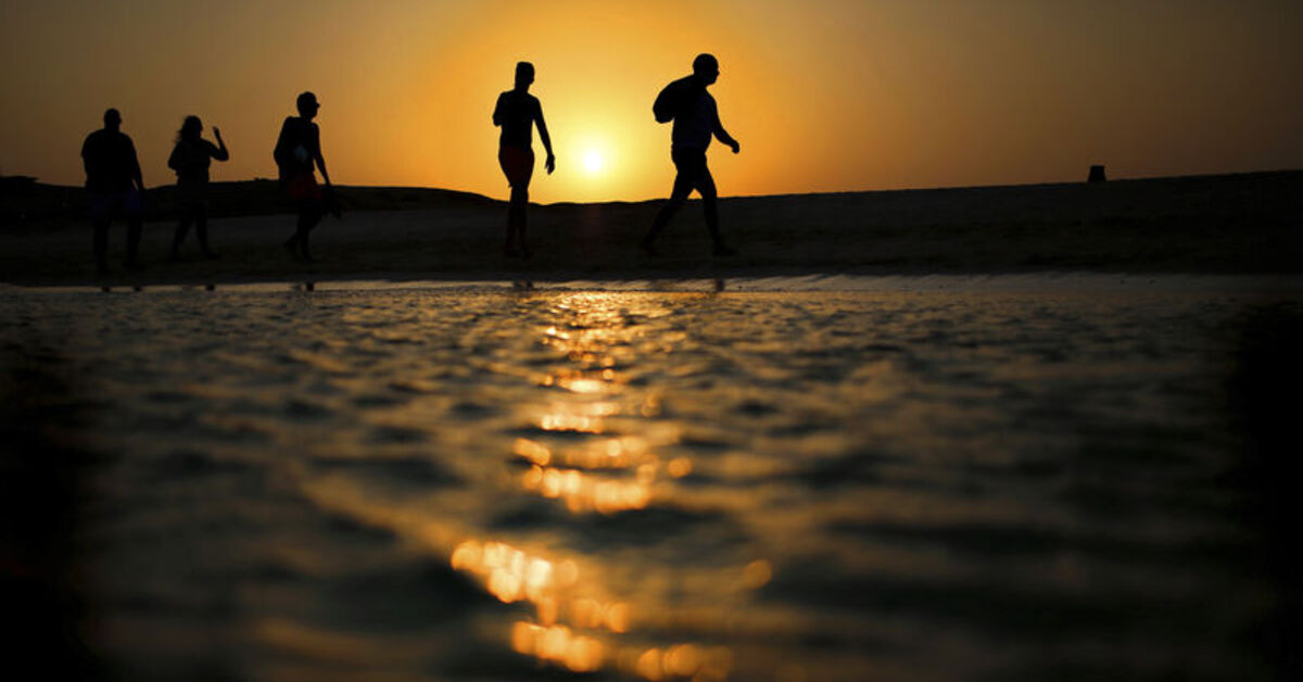 Kızıldeniz’de 44 turist taşıyan denizaltı battı